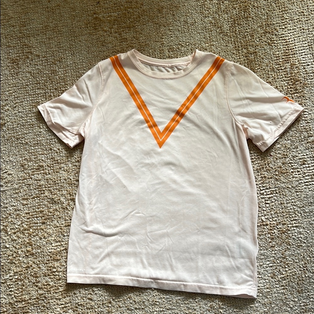 Pale Peach Roger Federer Nike Dry Fity T-Shirt with Orange V Design, Size boys L